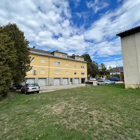 Zentrale Wohlfuehloase Mit Naehe Zur *
